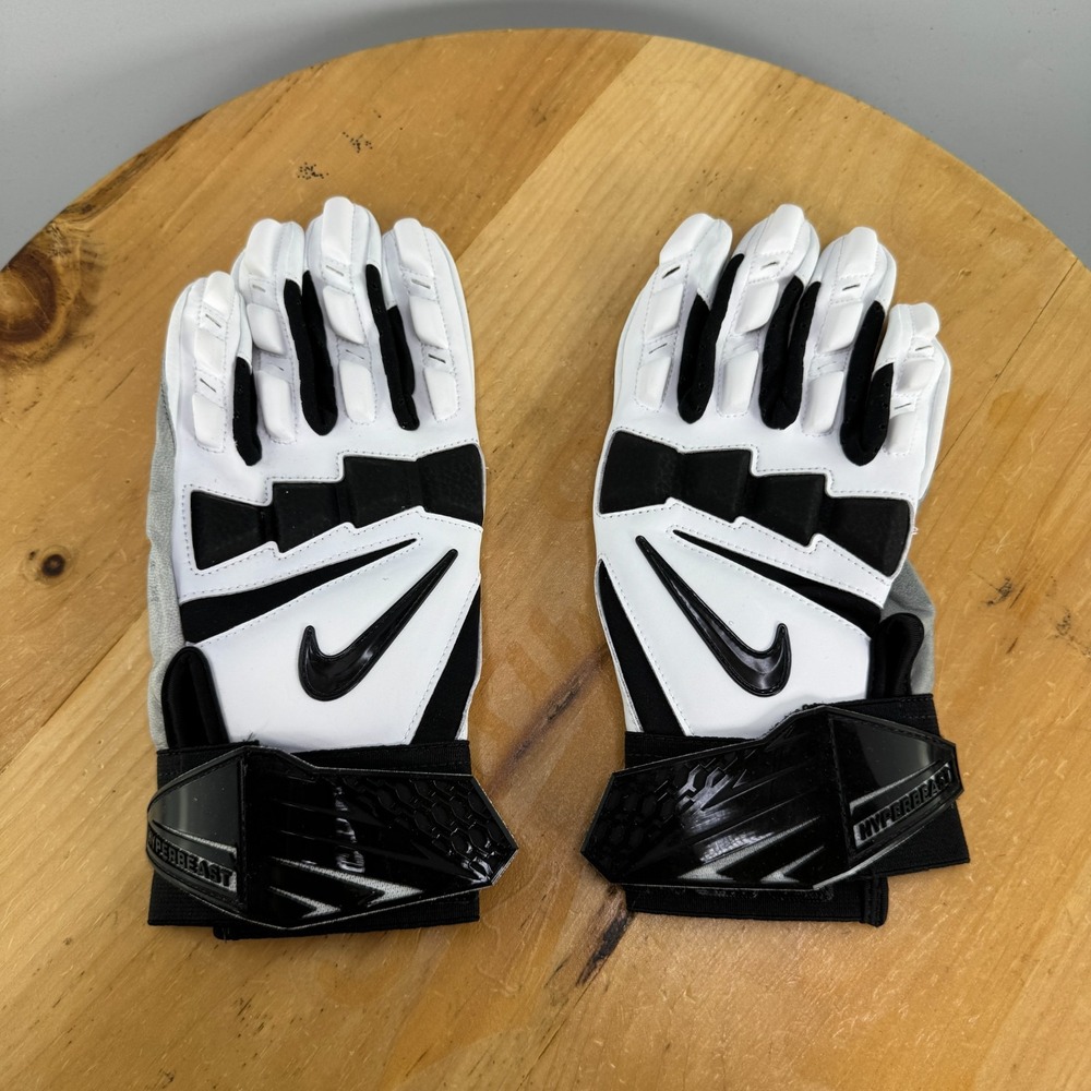 Nike Promo Hyperbeast 2.0 Size Large NFL White Black Football Gloves Lineman NEW
